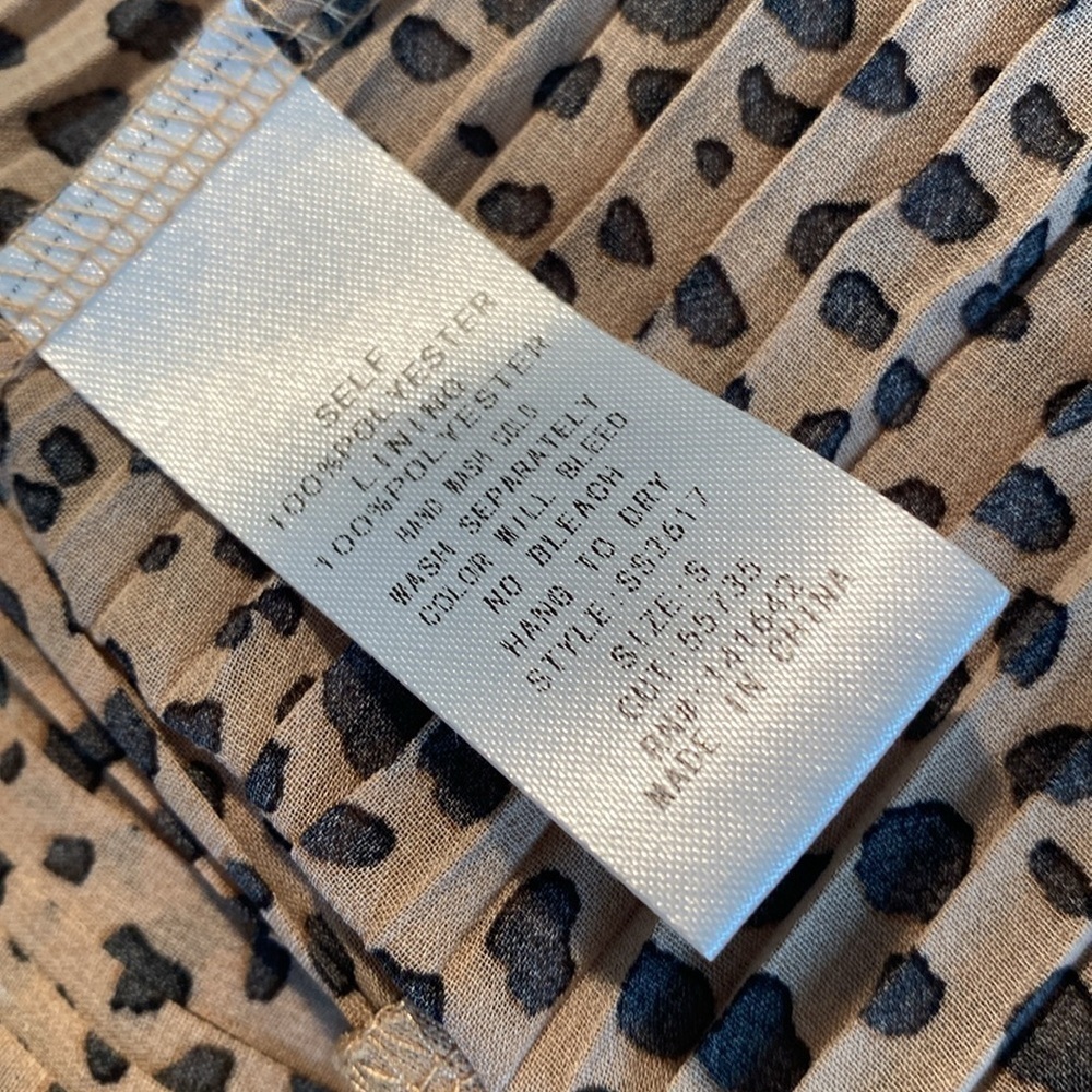 Animal Print Dress She & Sky Pleated Midi Dress Size S NEW - Picture 11 of 12
